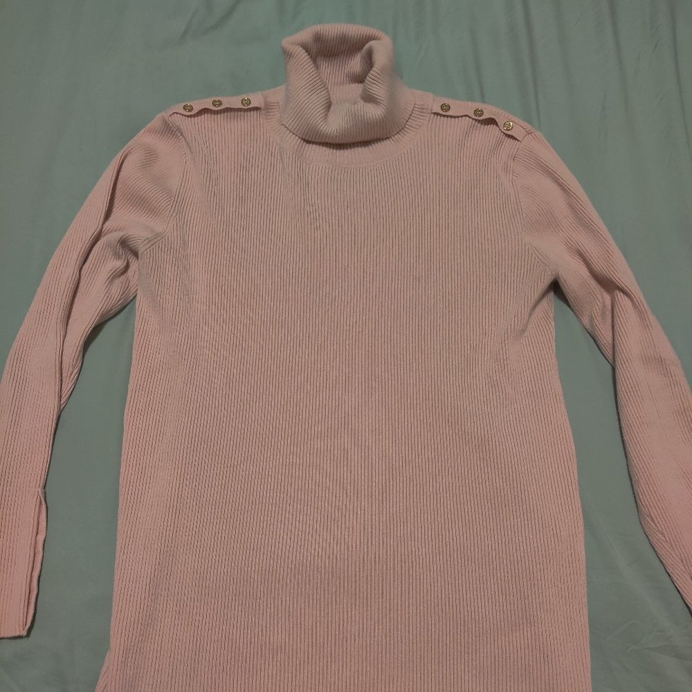 Turtle neck sweater